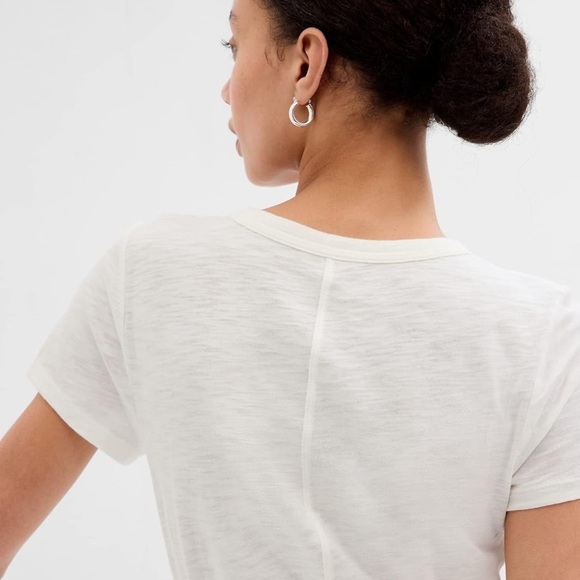 NWT! Gap T-Shirt size XL - Picture 2 of 4